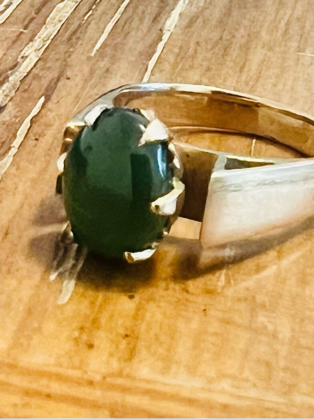 Vintage 20C Gold Green Jade Cabochon Solitaire Cocktail Ring Size 6 Estate